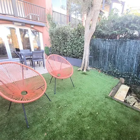 Gasbru - Golfe De St-tropez - Rez De Jardin T2 Avec Acces Piscine Et Tennis * Gassin